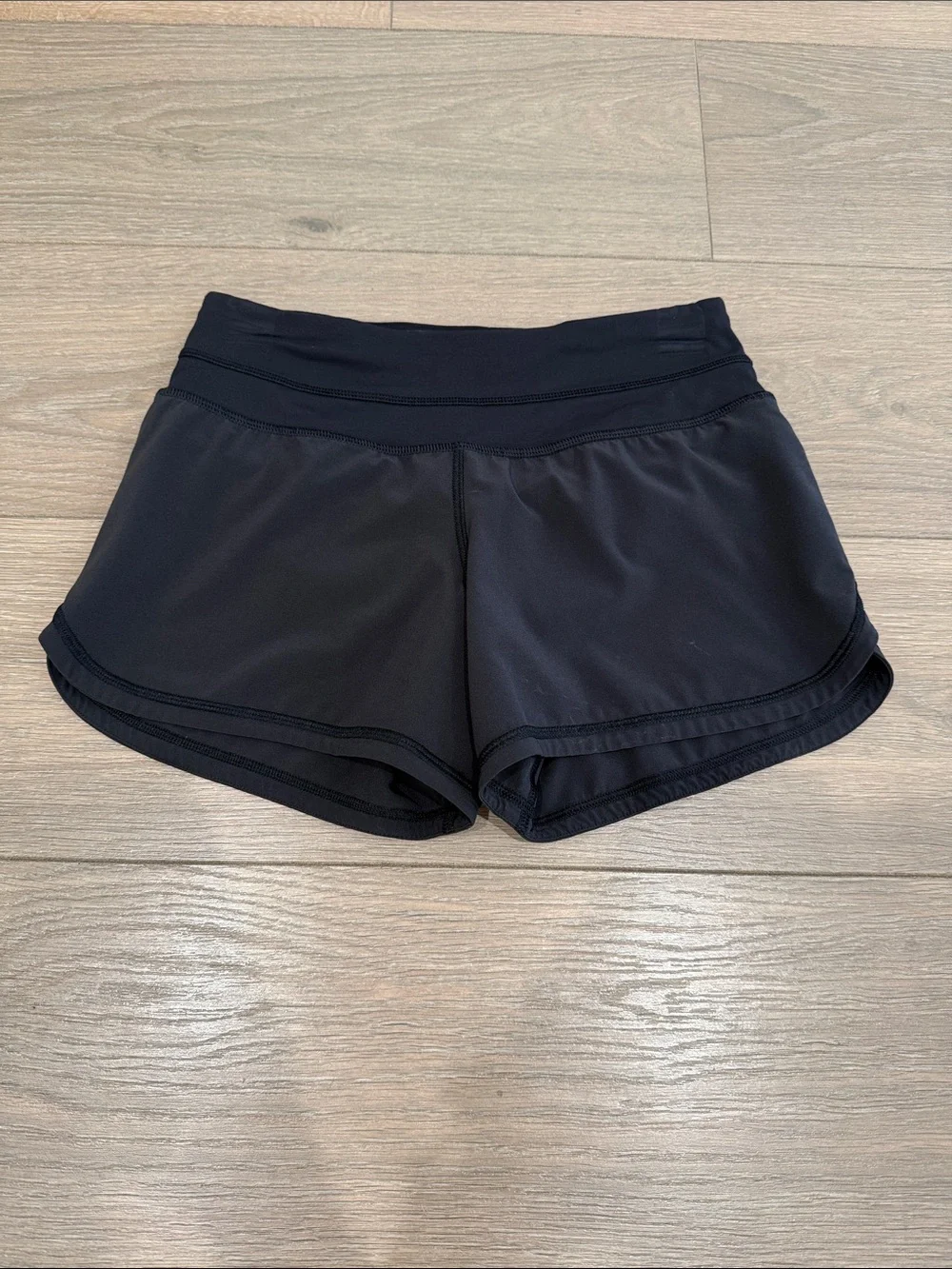 lululemon athletica good preowned